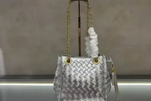 Bottega Veneta Parachute Bag Silver – metallic Intrecciato leather tote