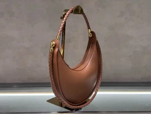 Bottega Veneta Half Moon Bag Hazelnut 2026 | Drip Kickz Bottega Veneta Half Moon Bag Hazelnut - Image 3