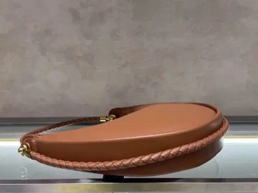 Bottega Veneta Half Moon Bag Hazelnut 2026 | Drip Kickz Bottega Veneta Half Moon Bag Hazelnut - Image 2