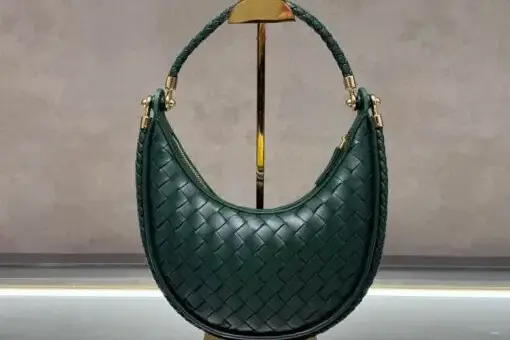 Bottega Veneta Crescent Moon Bag Green
