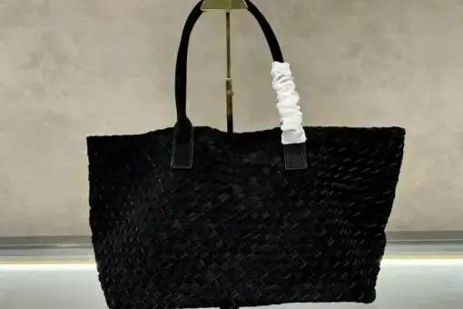 Bottega Veneta Cabat Tote Bag Black M1