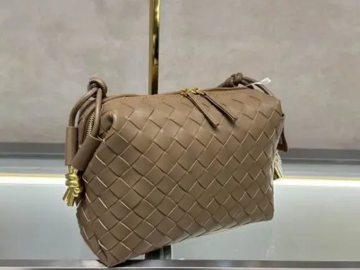 Bottega Veneta Cassette Camera Bag Beige 2026 | Drip Kickz Bottega Veneta Cassette Camera Bag Beige - Image 2