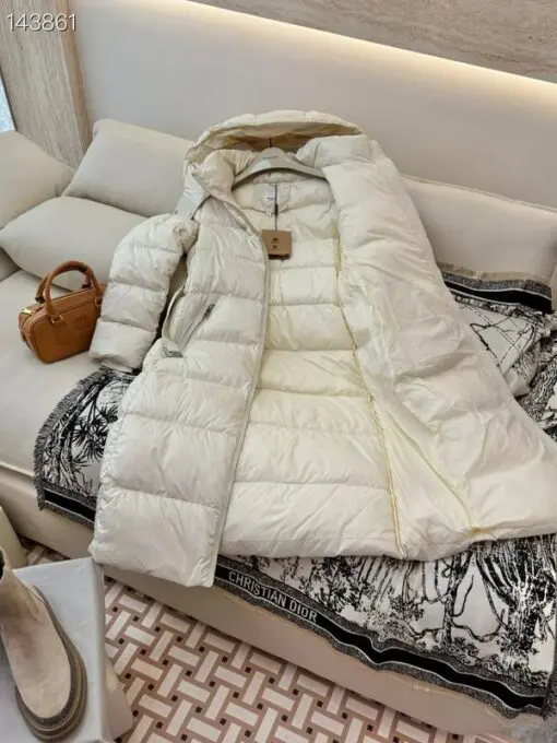 Burberry New Down Jacket White M1 2026 | Drip Kickz Burberry New Down Jacket White M1 - Image 2