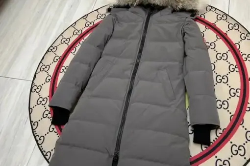 Canada Goose Mystique Parka Gray
