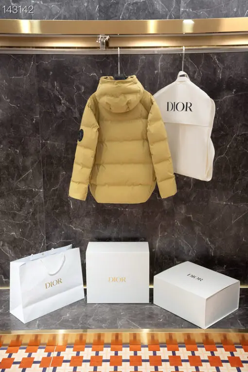 Dior Oblique Puffer Jacket Beige 2026 | Drip Kickz Dior Oblique Puffer Jacket Beige - Image 2