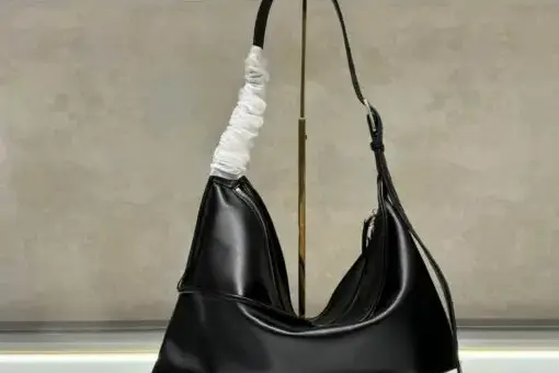 Bottega Veneta Zigzag Leather Shoulder Bag Black