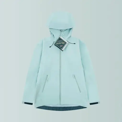 ARCTERYX Windbreaker M23 Lightblue 2026 | Drip Kickz ARCTERYX Windbreaker Lightblue front and side view