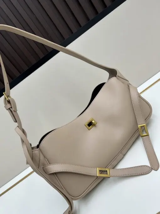 Balenciaga Bel Air Clutch Bag Beige 2026 | Drip Kickz Balenciaga Bel Air Clutch Bag Beige - Image 3