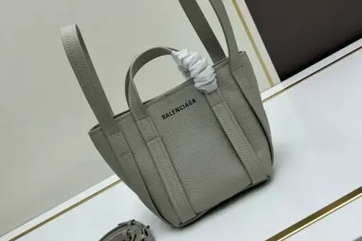 Balenciaga Everyday Tote Bag Gray