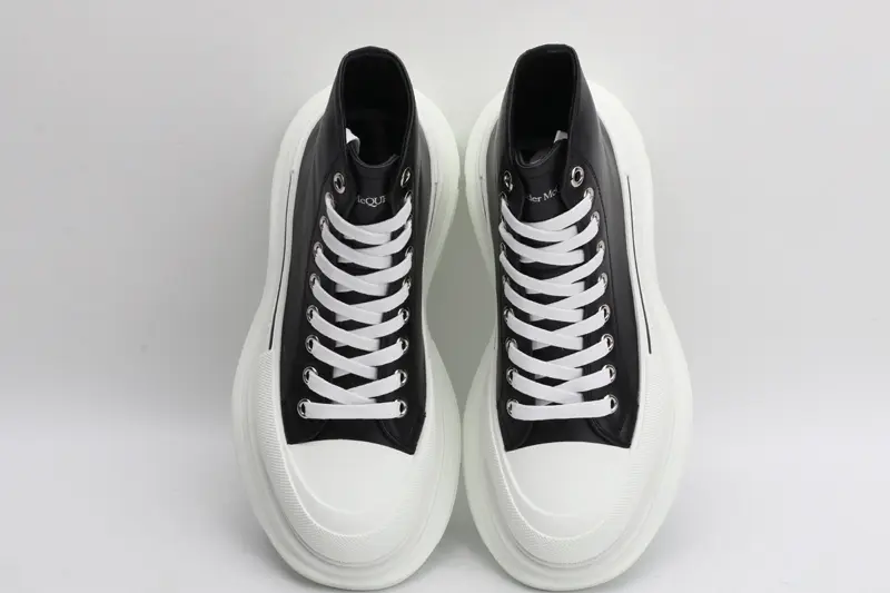 Alexander McQueen Black With White Background 2026 | Drip Kickz Alexander McQueen Black With White Background - Image 4