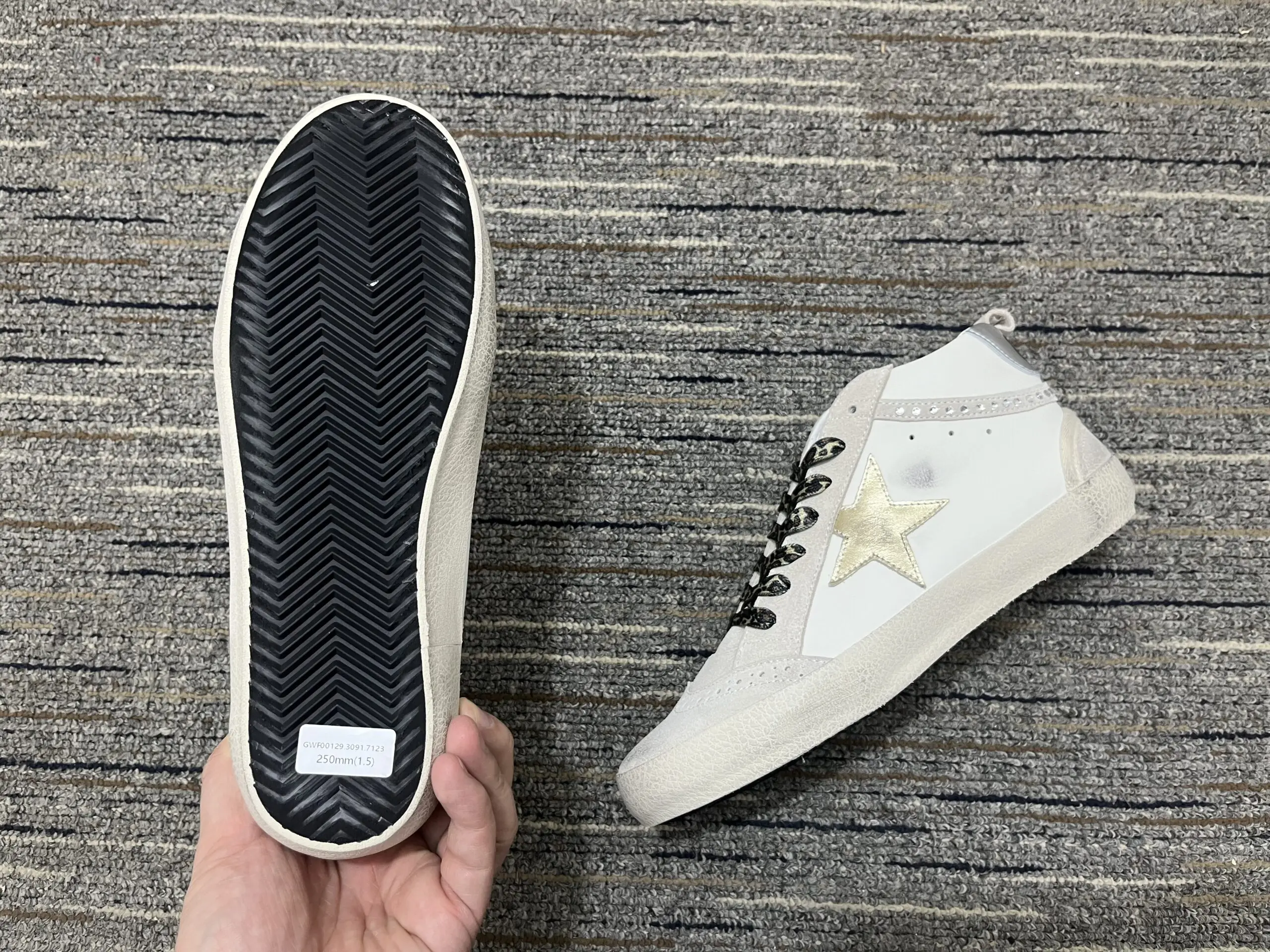 Golden Goose Mid Star Sneakers Pink 2026 | Drip Kickz Golden Goose Mid Star Sneakers Pink - Image 2