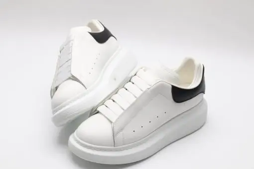 Alexander McQueen Black & White 2026 | Drip Kickz Alexander McQueen Black & White - Image 4