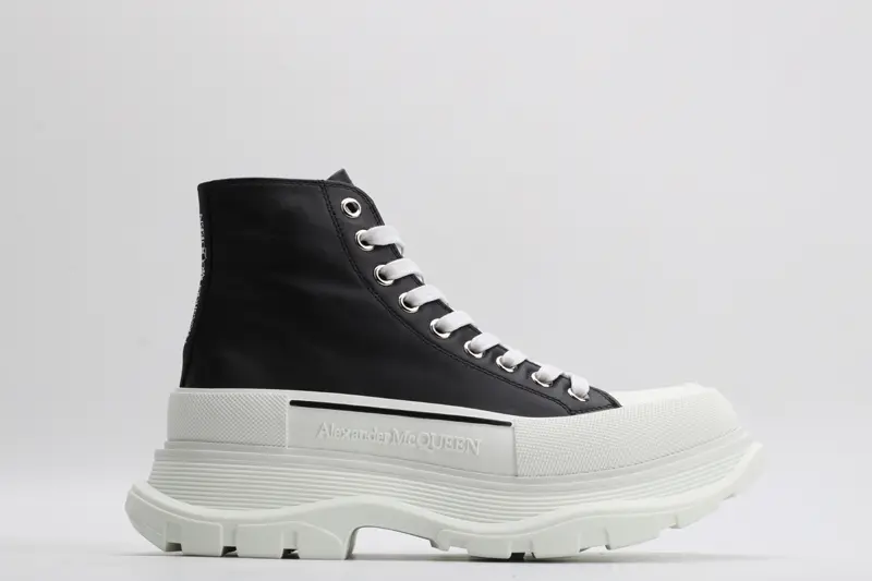 Alexander McQueen Black With White Background 2026 | Drip Kickz Alexander McQueen Black With White Background - Image 3