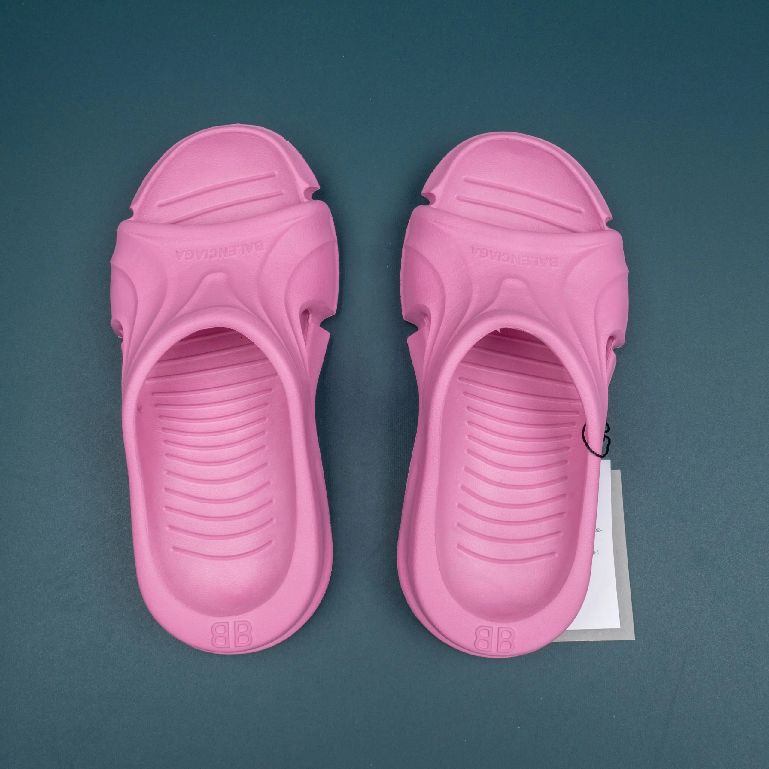 Balenciaga Pink RUNNER 2026 | Drip Kickz Balenciaga Pink RUNNER - Image 2