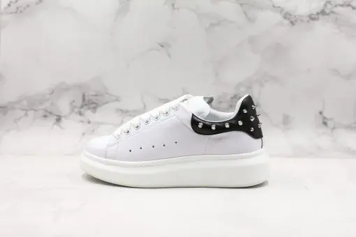 Alexander McQueen Tail Black Nail