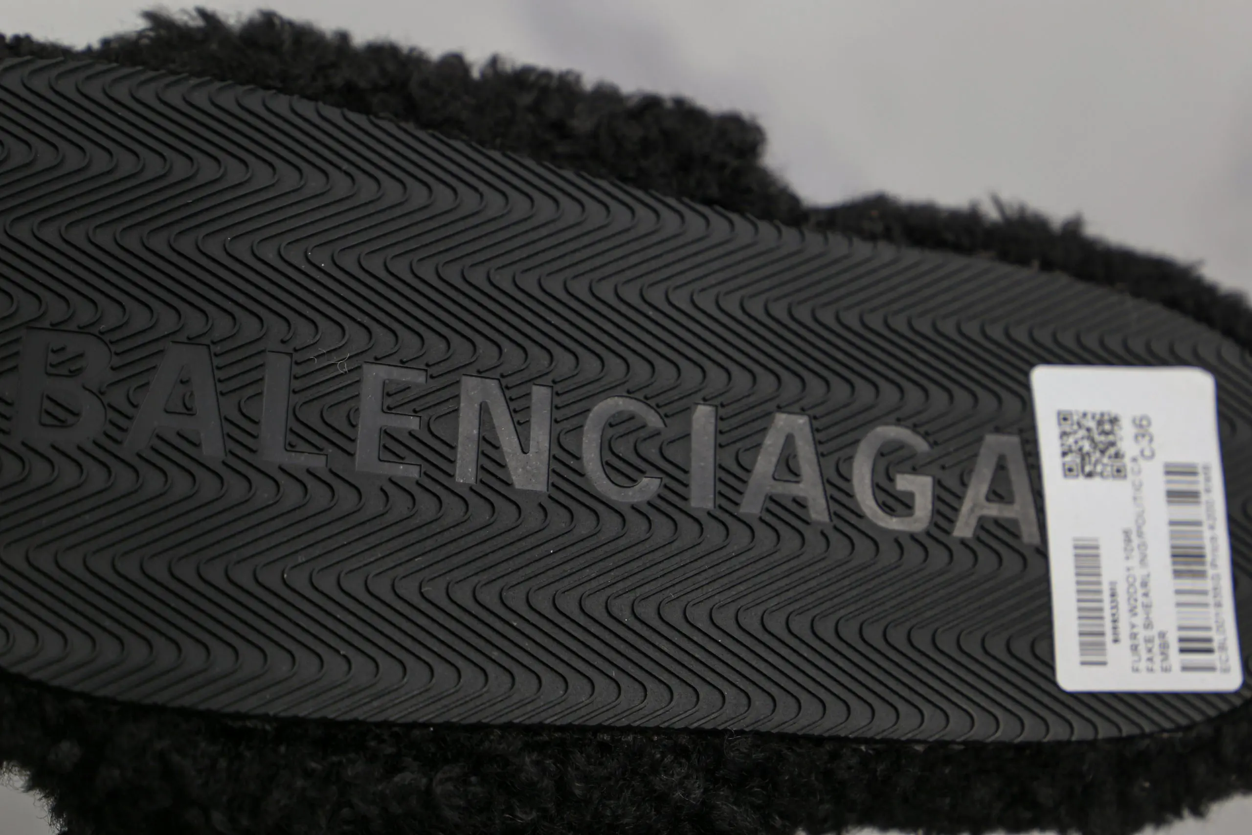 Balenciaga Wool Slippers All Black 2026 | Drip Kickz Balenciaga Wool Slippers All Black - Image 4