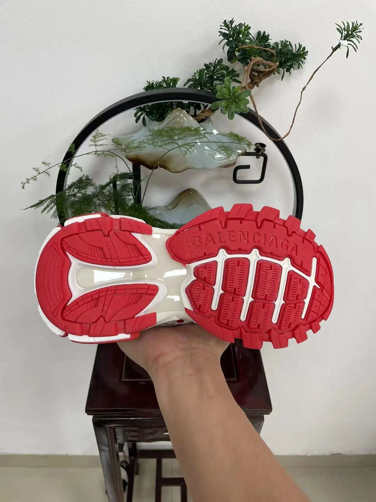 Balenciaga Track 3.0 White Red 2026 | Drip Kickz Balenciaga Track 3.0 White Red - Image 3