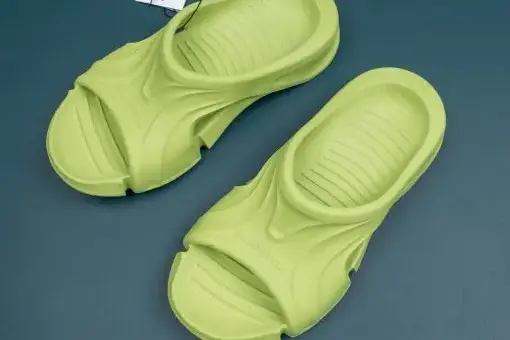 Balenciaga Black Fluorescent Yellow RUNNER