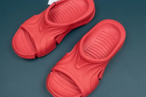 Balenciaga Red RUNNER