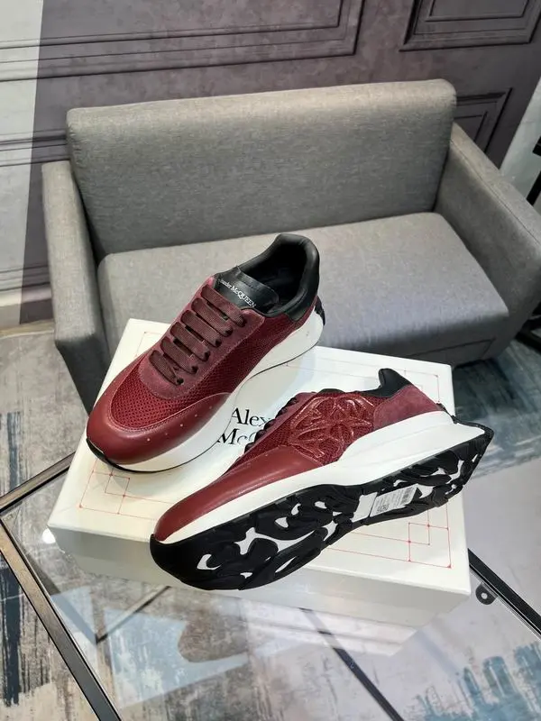 Alexander McQueen Sprint Runner Spring Red 2026 | Drip Kickz Alexander McQueen Sprint Runner Spring Red - Image 3