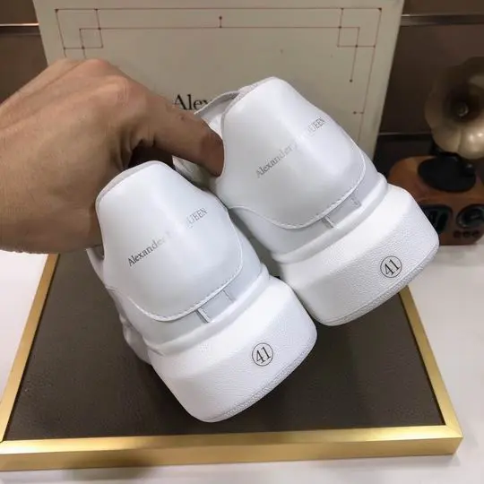 Alexander McQueen Oversized Sneakers White/Rainbow Laces 2026 | Drip Kickz Alexander McQueen Oversized Sneakers White/Rainbow Laces - Image 2