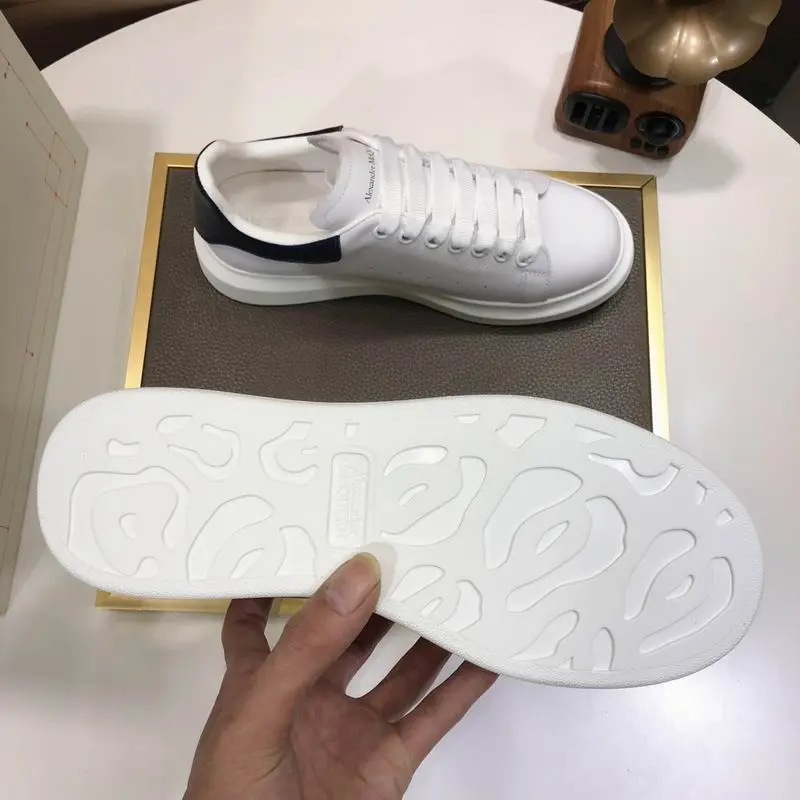 Alexander McQueen White & Blue Sneakers 2026 | Drip Kickz Alexander McQueen White & Blue Sneakers - Image 3