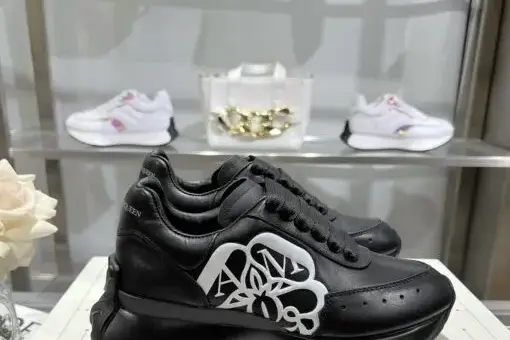 Alexander McQueen Sneakers With Logo Black