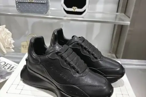 Alexander McQueen Oversized Sneakers Full Black