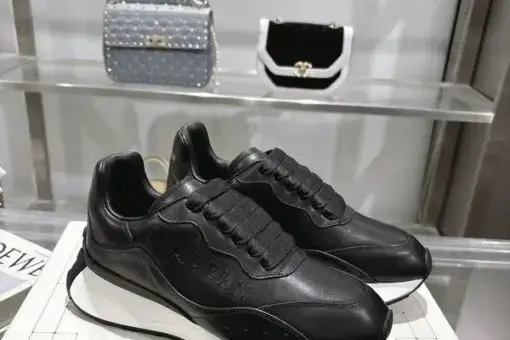 Alexander McQueen Sprint Runner Sneakers Black & White