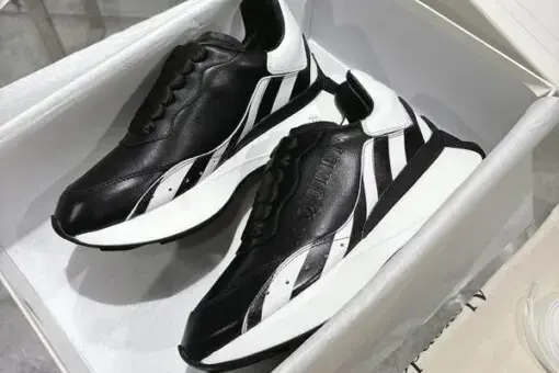 Alexander McQueen Tread Slick Sneakers Black & White