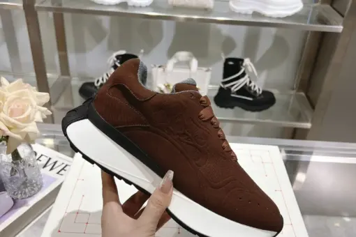 Alexander Mcqueen Sprint Runner Low Top Sneakers Coffee