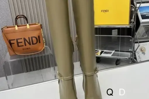 Fendi Roma Leather High-Heeled Boots Olive Green