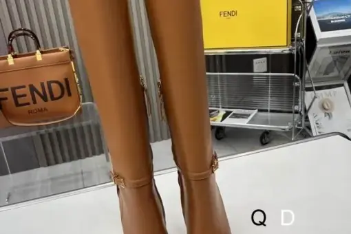 Fendi Roma Leather High-Heeled Boots Brown