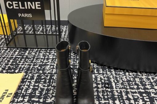 Fendi Delfina 105mm Leather Boots Black
