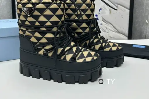 Prada Ski Snow Boots Black/Beige - 40