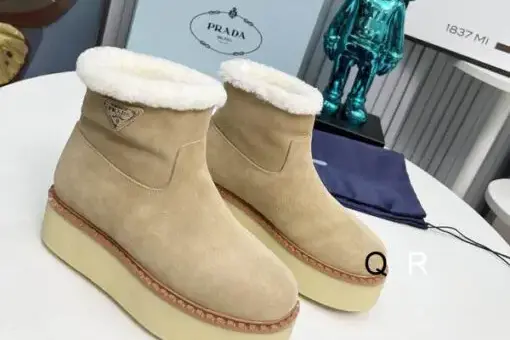 Prada Winter Boots Beige - 41