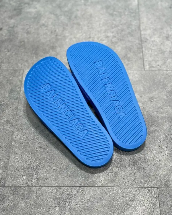 Balenciaga Slippers Blue White 2026 | Drip Kickz Balenciaga Slippers Blue White - Image 2
