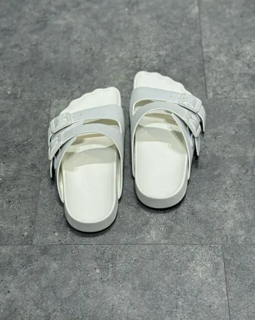 Balenciaga Slipper White 2026 | Drip Kickz Balenciaga Slipper White - Image 4