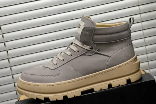 UGG LUG Sneaker Boots Gray