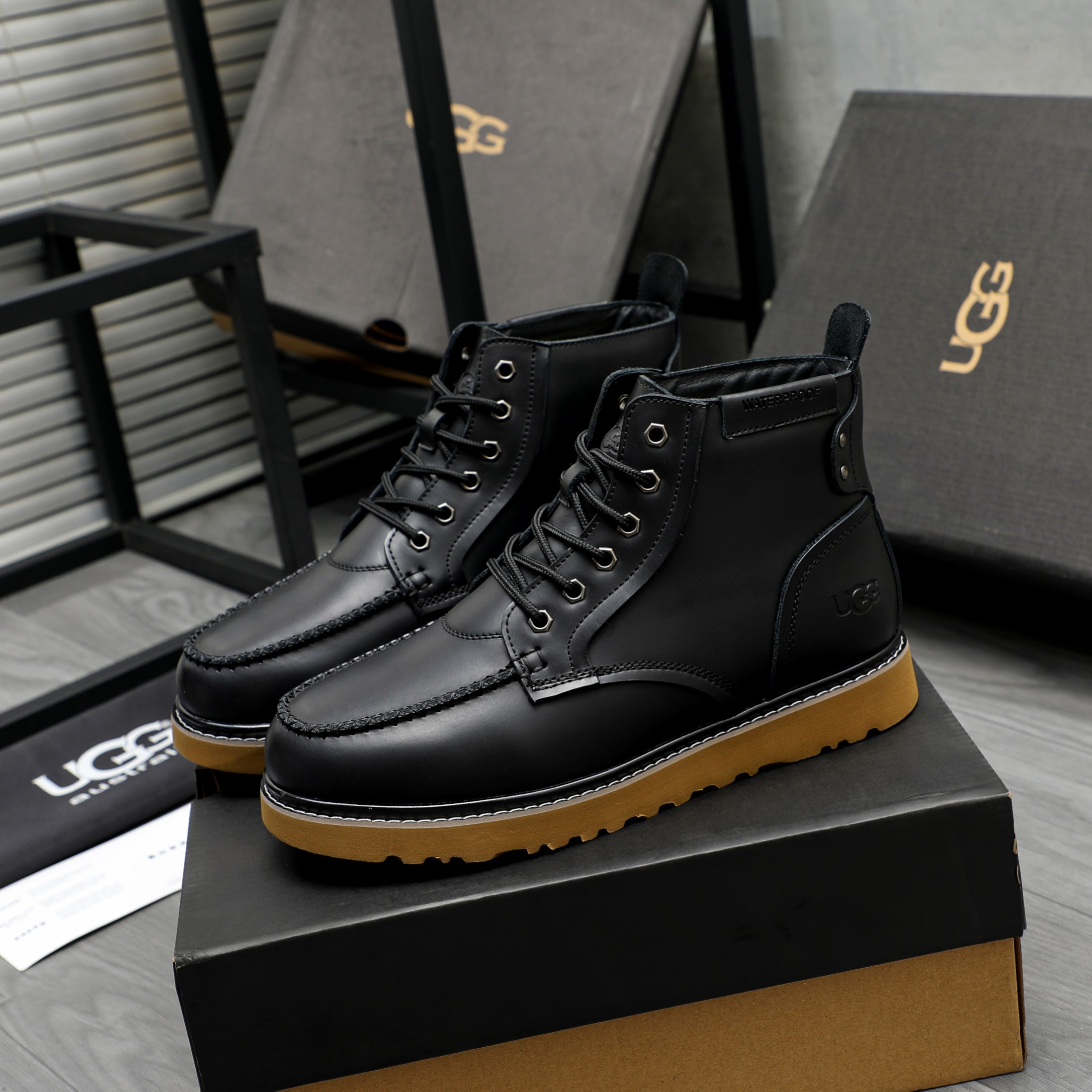 UGG British Style Martin Boots Black 2026 | Drip Kickz UGG British Style Martin Boots Black - Image 2