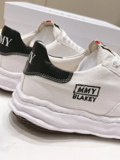 Maison Mihara Yasuhiro MMY Blakey Sneaker White 2026 | Drip Kickz Maison Mihara Yasuhiro MMY Blakey Sneaker White - Image 3