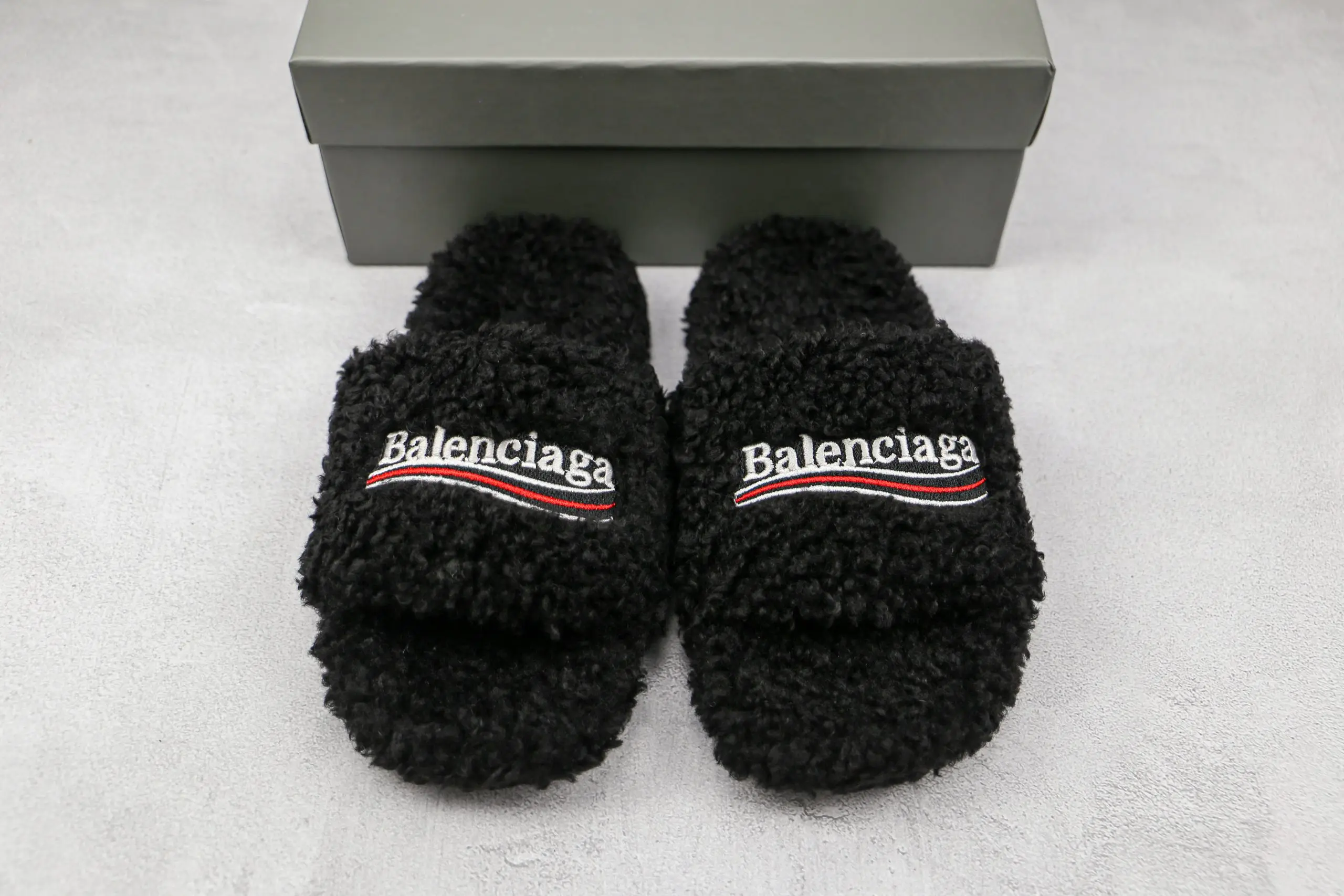 Balenciaga Wool Slippers All Black 2026 | Drip Kickz Balenciaga Wool Slippers All Black - Image 2