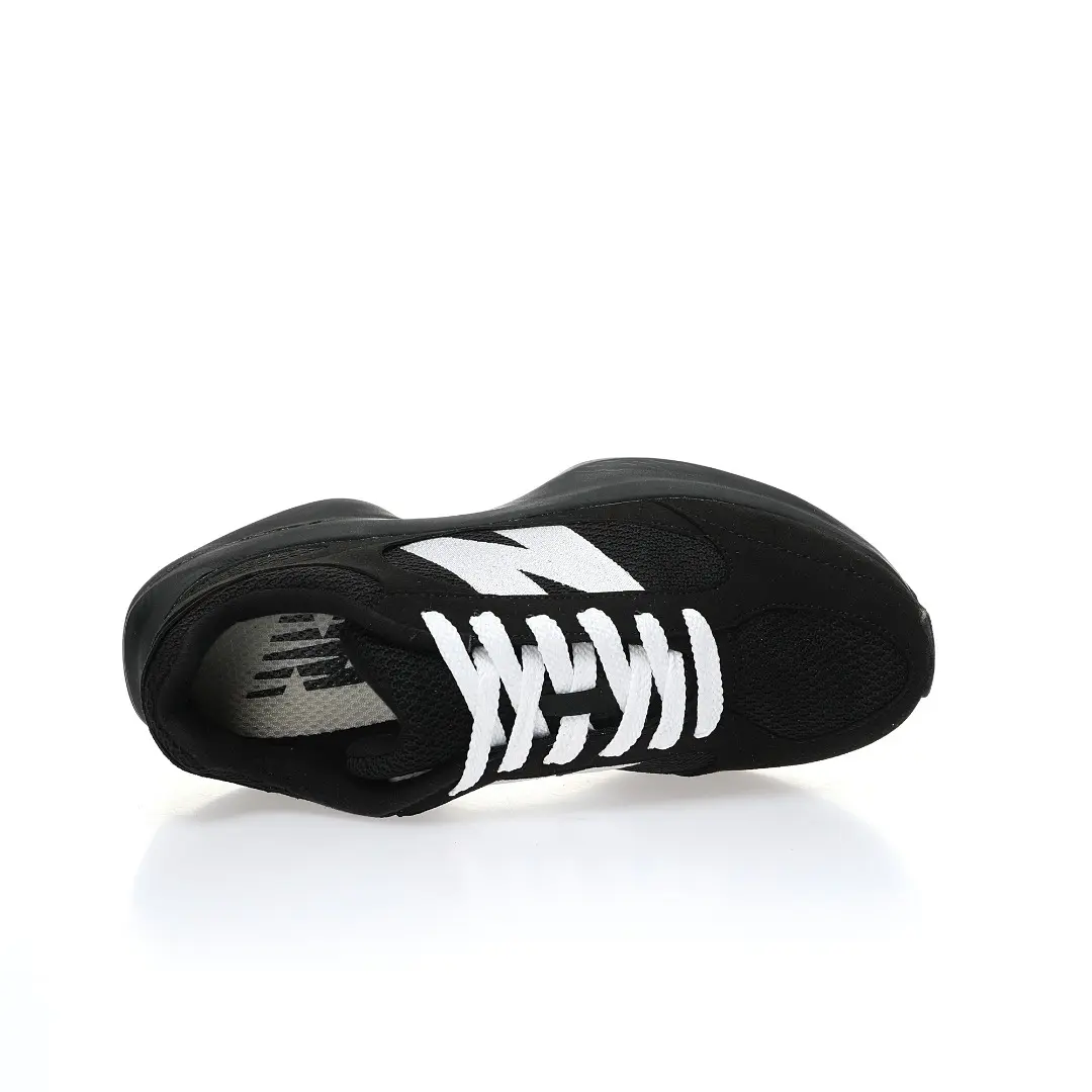 New Balance Warped Runner Black White 2026 | Drip Kickz New Balance Warped Runner Black White - Image 4