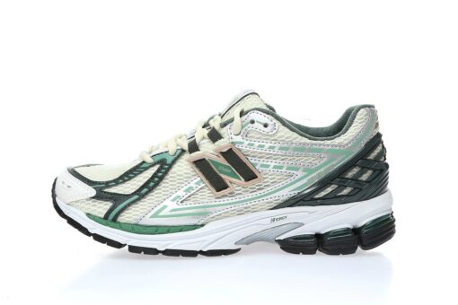New Balance M1906R