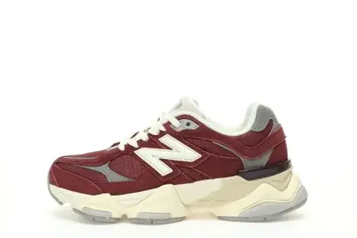 New Balance 9060 Sneaker Washed Burgundy