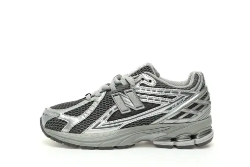New Balance Grey