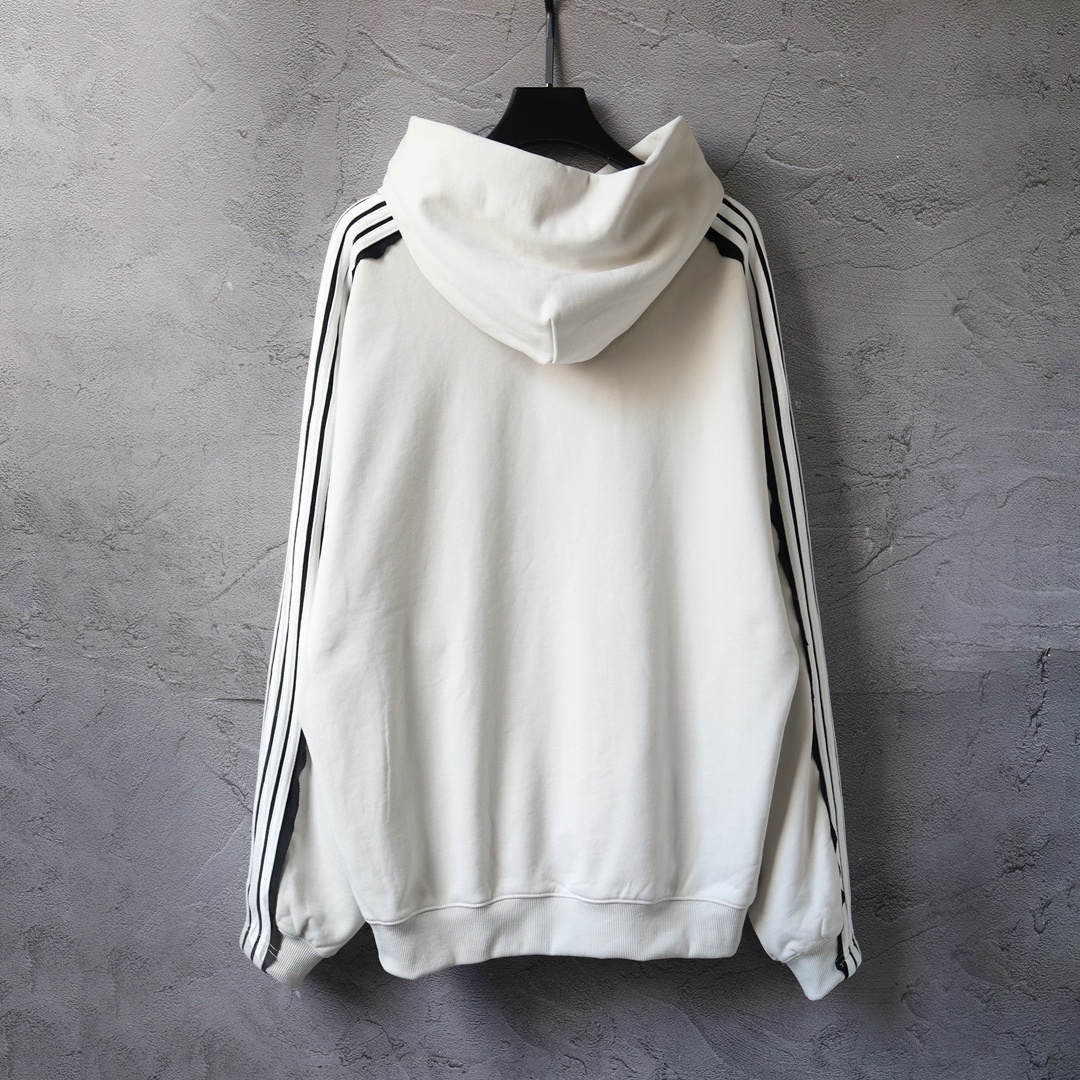 Balenciaga Hoodie White 2026 | Drip Kickz Balenciaga Hoodie White - Image 2