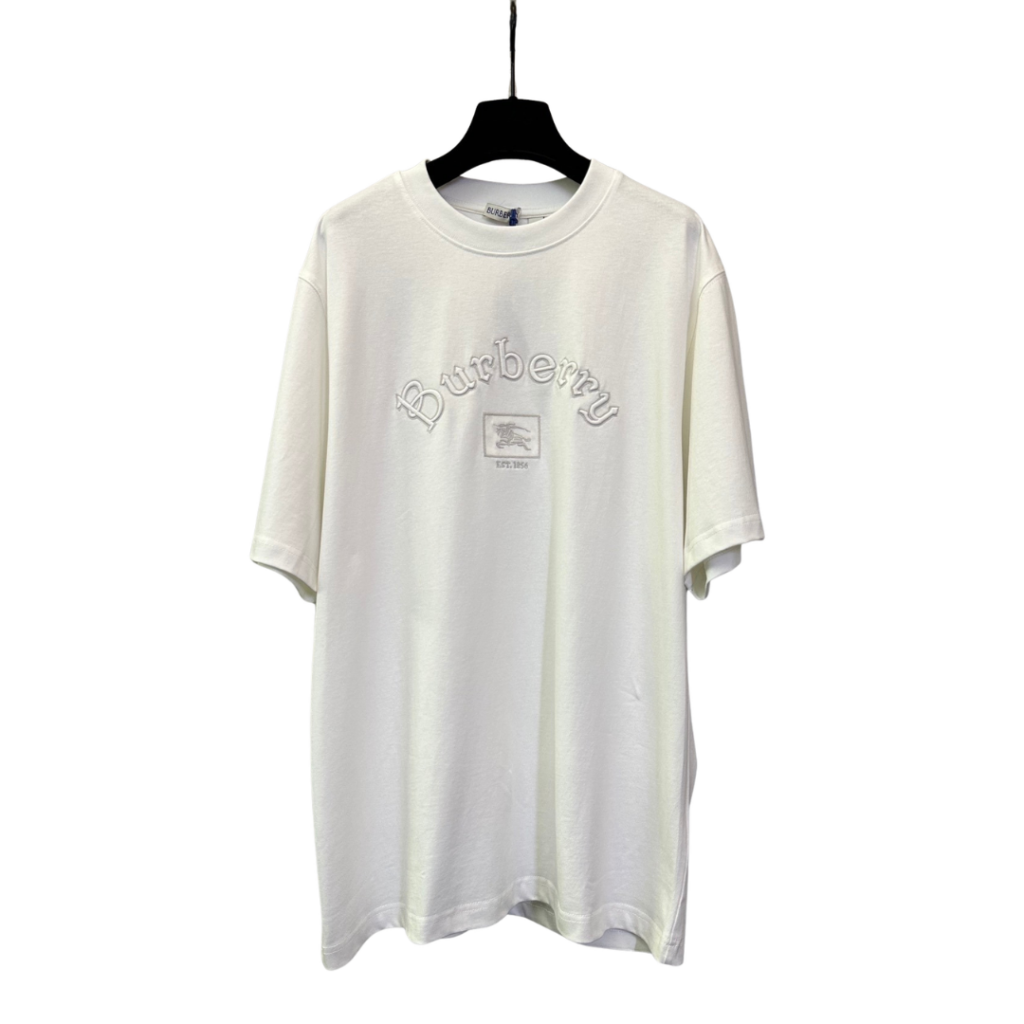 Burberry Gothic Logo Cotton T-shirt Chalk White 2026 | Drip Kickz Burberry Gothic Logo Cotton T-shirt Chalk White
