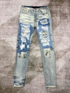 Amiri Jeans Fade White