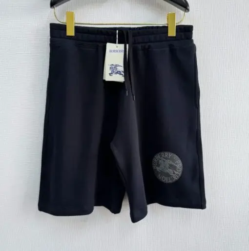 Burberry Equestrian Knight-print Shorts Black 2026 | Drip Kickz Burberry Equestrian Knight-print Shorts Black